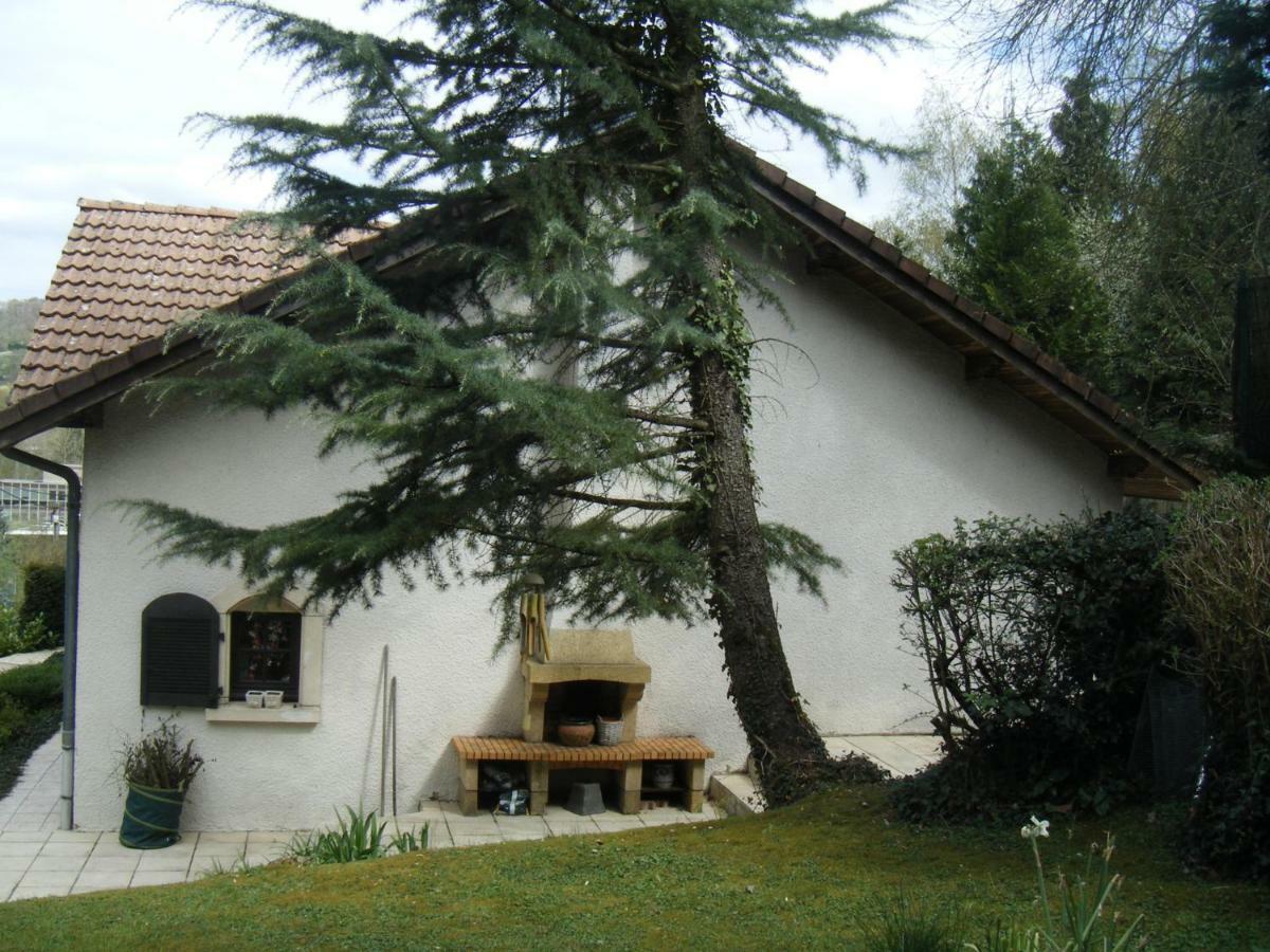Les Lutins Bed and Breakfast Sainte-Ruffine Eksteriør billede