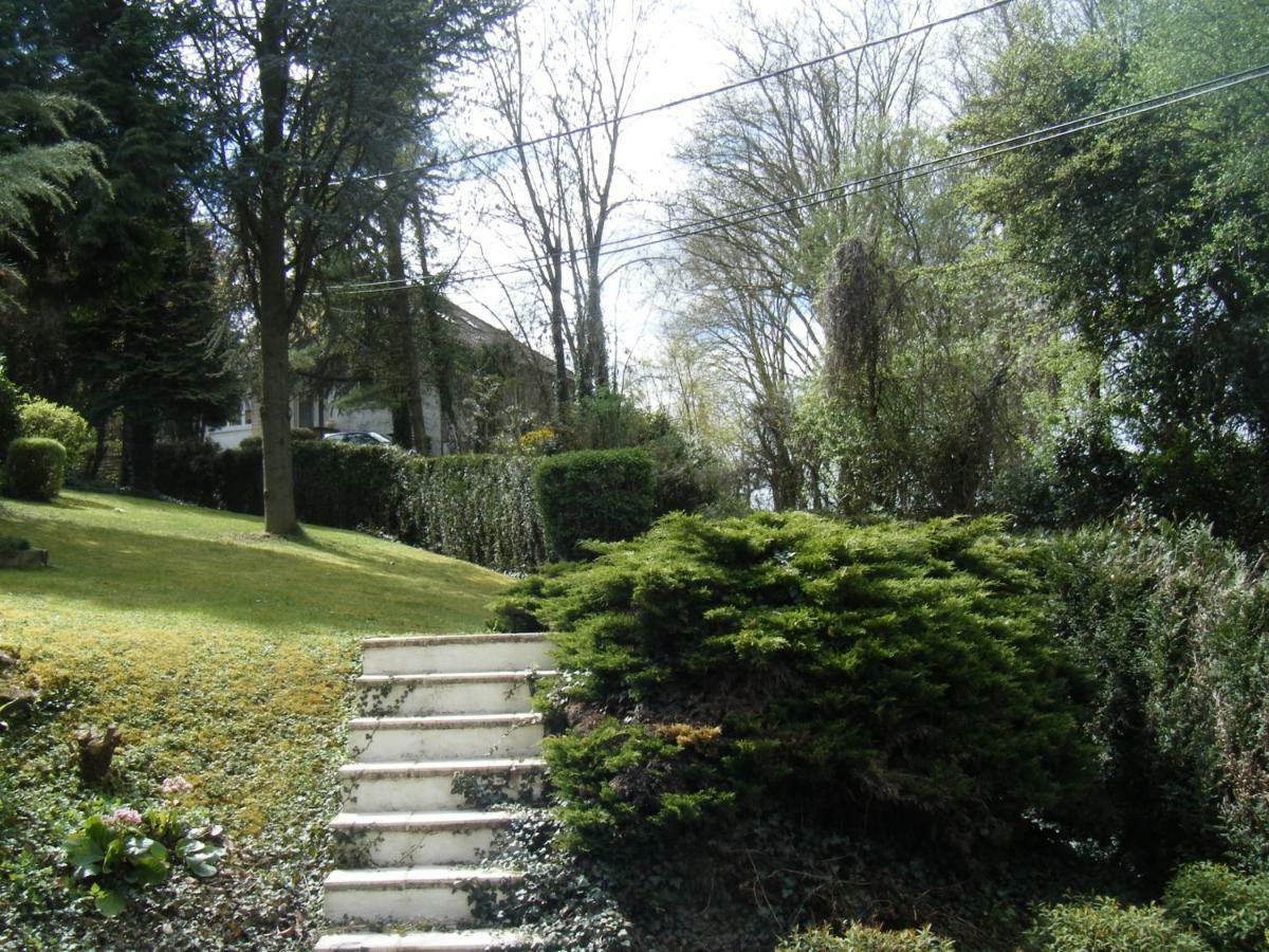 Les Lutins Bed and Breakfast Sainte-Ruffine Eksteriør billede