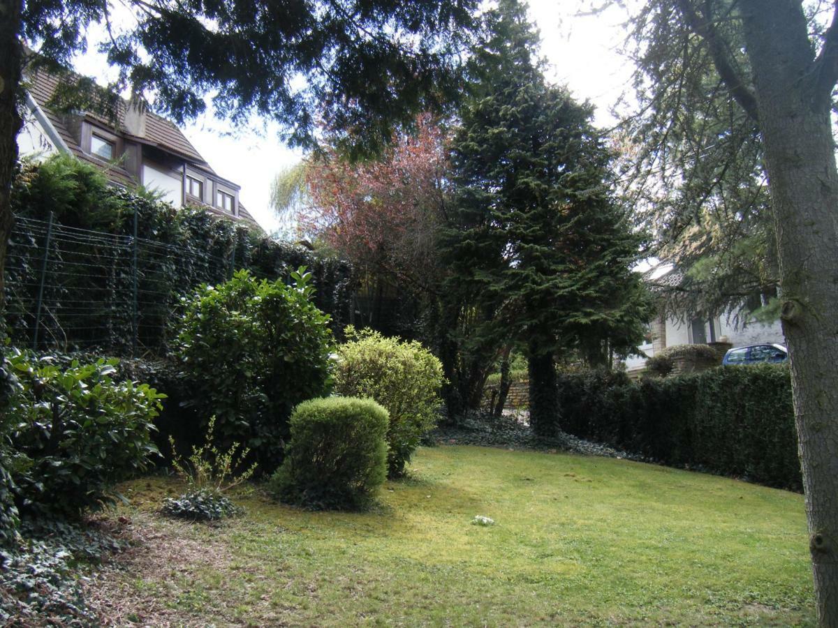 Les Lutins Bed and Breakfast Sainte-Ruffine Eksteriør billede